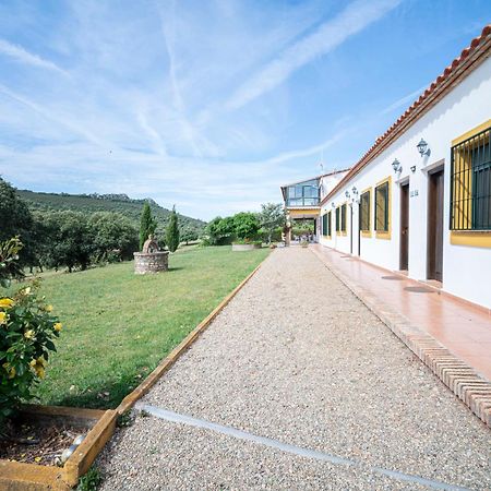 Casa Rural La Sierra De Monfraguee マルパルティダ・デ・プラセンシア エクステリア 写真